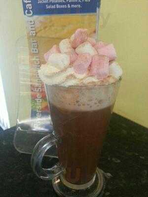 Riverside Sandwich Bar And Cafe