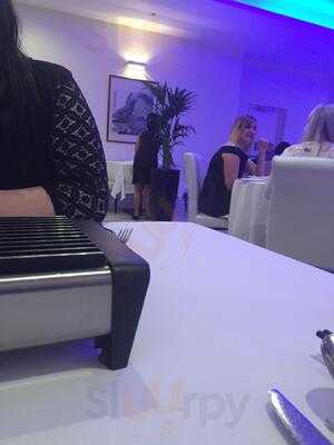 The Canton Chef, Honley