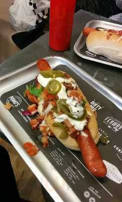 Primo's Gourmet Hot Dogs