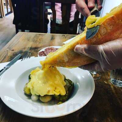 The Courtyard Dairy Cafe