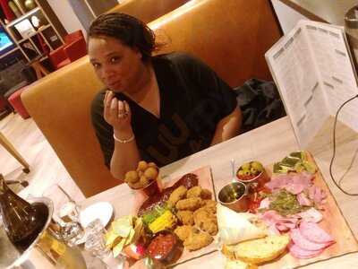 The Lobby On Hill Street