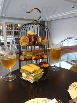 The Lobby On Hill Street