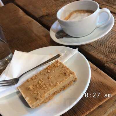 Bramleys Cafe And Cakery