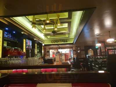 Frankie & Benny's The Light