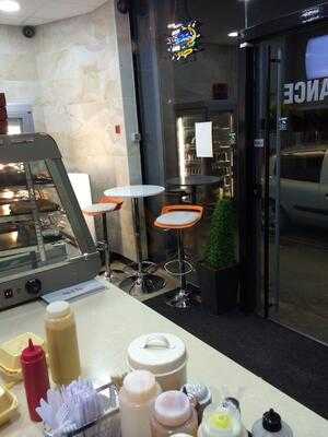 Dj's Deli And Fastfood