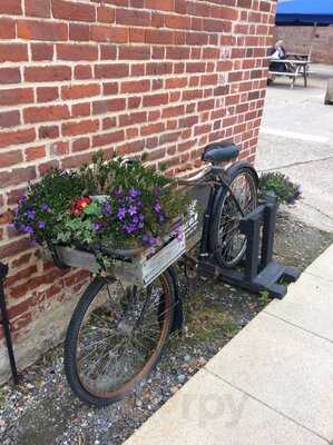 White House Farm Cafe