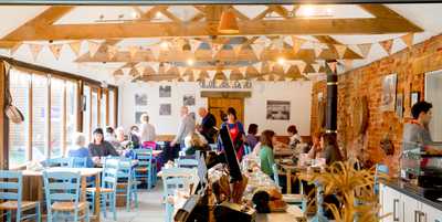 White House Farm Cafe