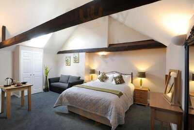 Al Forno Restaurant & Inn