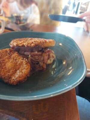 Harvester  Ravenswood