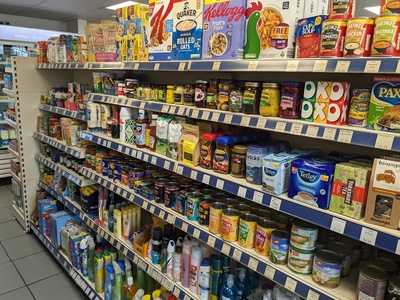 White House Stores Comminity Shop