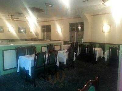 Surma Tandoori Restaurant