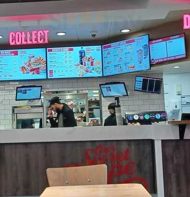 Kfc Manchester Fort Shopping Park