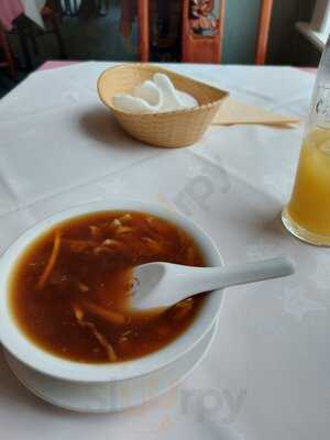 Golden Sea Chinese Restaurant