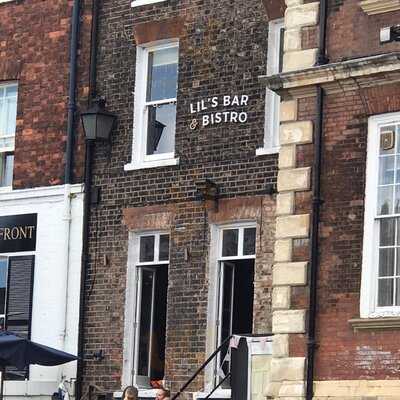 Lil's Bar And Bistro