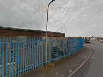 Door Rack Snacks Cafe / Sandwich Shop