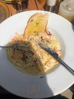 Door Rack Snacks Cafe / Sandwich Shop