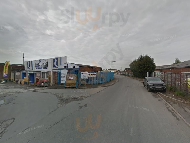 Door Rack Snacks Cafe / Sandwich Shop