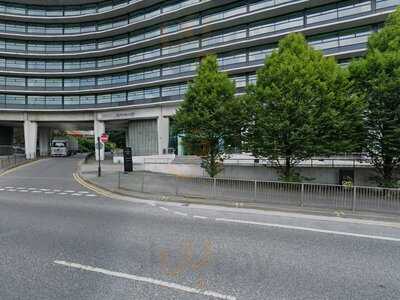 Signatures Restaurant