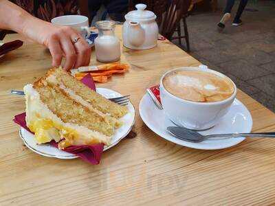 Pedlars Hall Cafe