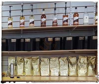 Les Cafe - Coffee Cabin