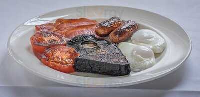 The Turf Bar & Bistro