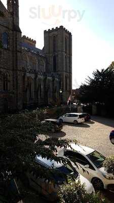 The Old Deanery Restaurant With Rooms