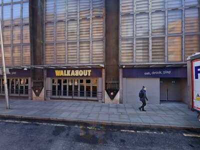 Henry J Beans Eurotel