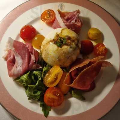 Rosso Restaurant And Bar