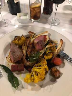 Karibunis Restaurant At Bournville College