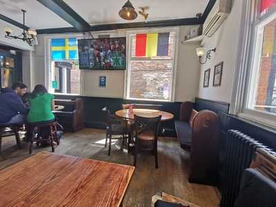 The Dog & Partridge,