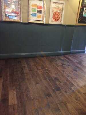 The Mons Stonehouse Pizza & Carvery