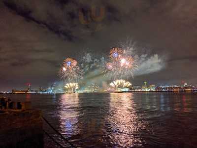 Hamiltons On The Square