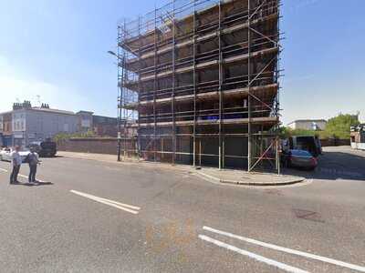 Hamiltons On The Square