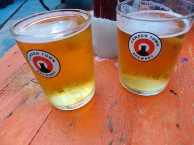 Makani Cafe, Bar & Lounge