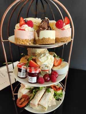 Minfika Tea & Coffee House