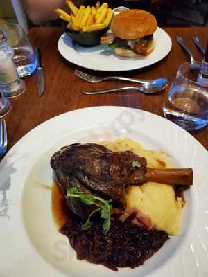 The Brasserie Bar & Grill