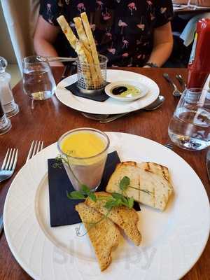 The Brasserie Bar & Grill