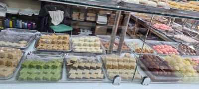 Kundun Sweets & Bakeries
