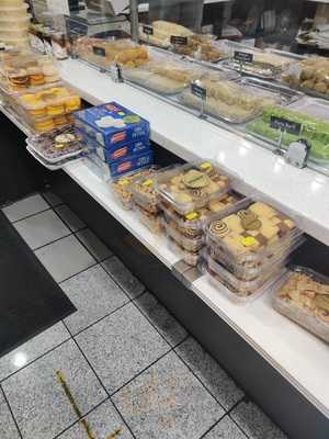 Kundun Sweets & Bakeries