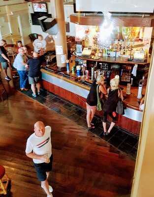 Wine Lodge & Tap Room