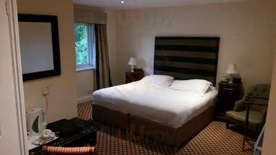 Haley's Hotel And Restaurant