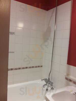 Haley's Hotel And Restaurant