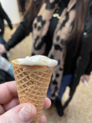 Joe Delucci's Gelato