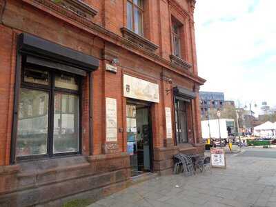 Bee Bee's Cafe & Takeaway