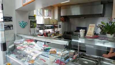 Bee Bee's Cafe & Takeaway