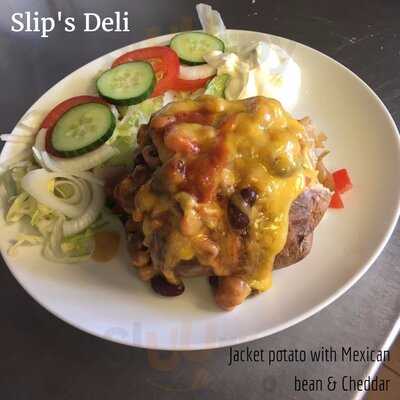 Slips Deli