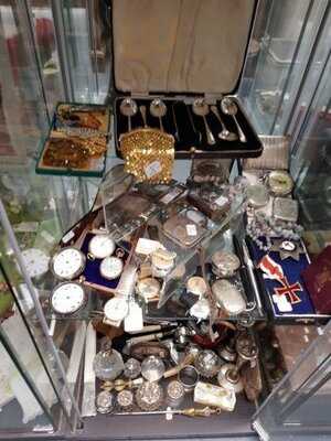 The Old Curiosity Shop & Tea Room