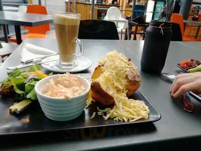 The Quays Cafe And Bar