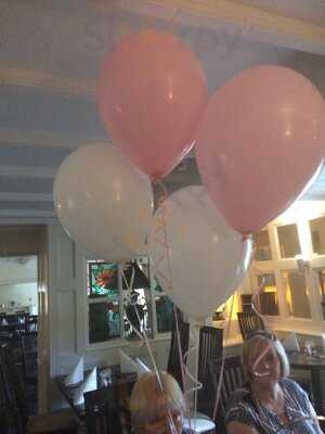 Tree Bridge Hotel & Restaurant