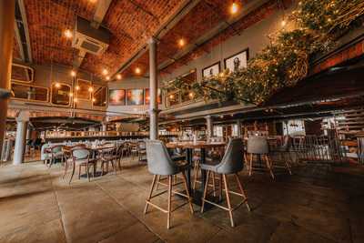 Gusto Restarant And Bar